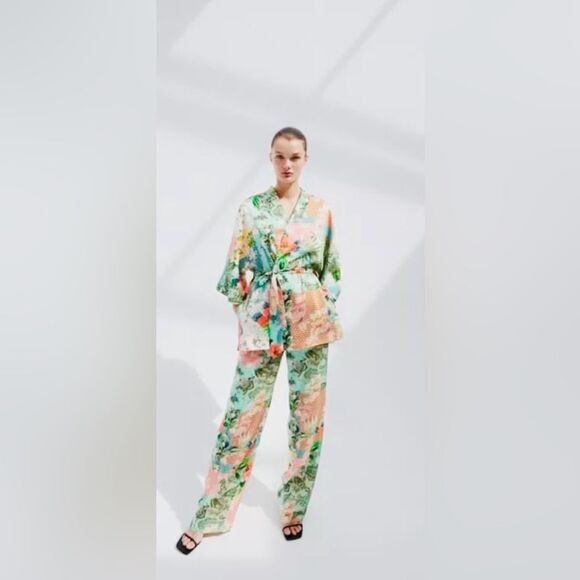 ZARA Satin Patchwork Print Wide
Leg Front Pocket Trousers Size S - Picture 1 of 14